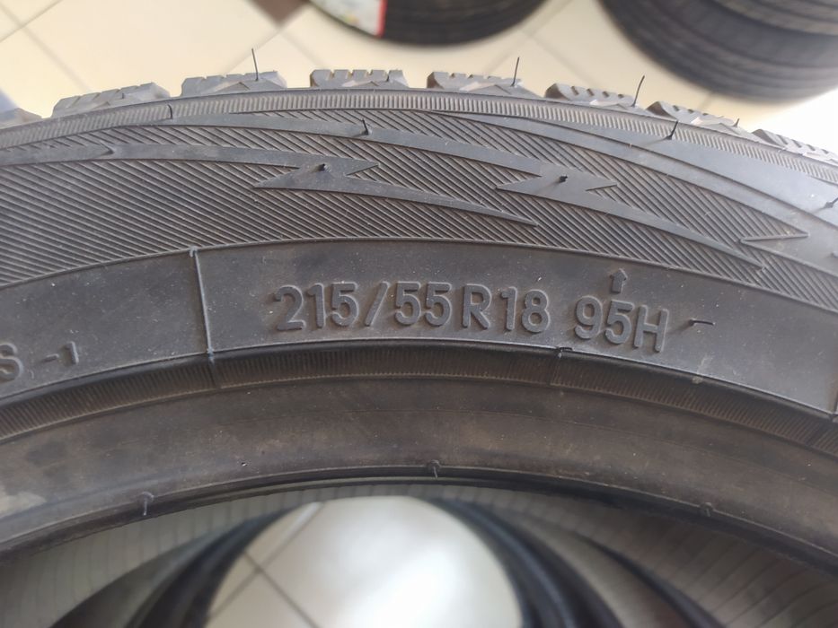 Toyo 215/55R18 GSI6