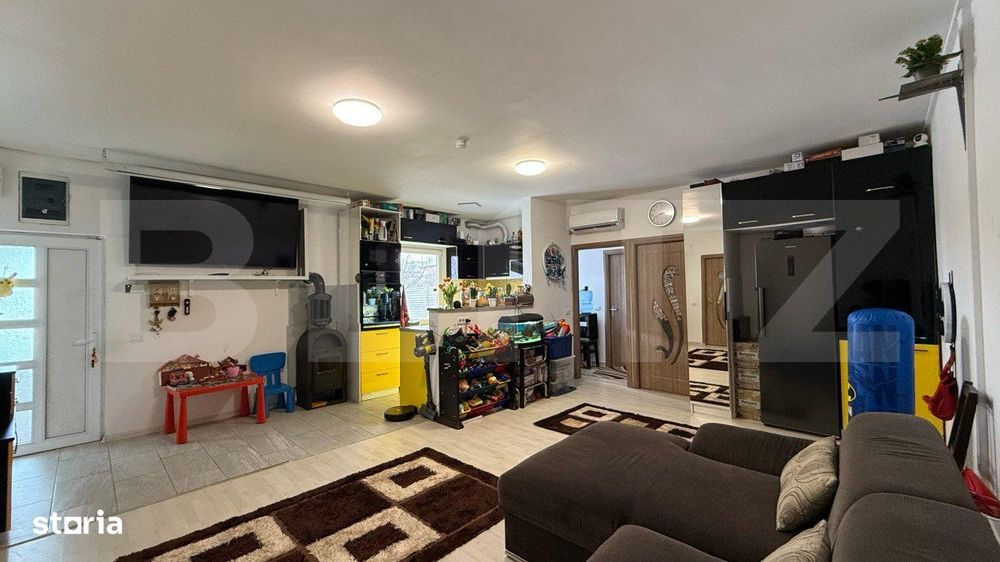 Casa parter 100 mp utili, teren 880 mp, toate utilitatile, Carcea