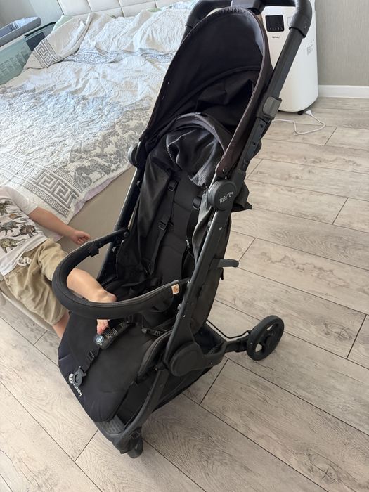 Продам коляску ergobaby metro+