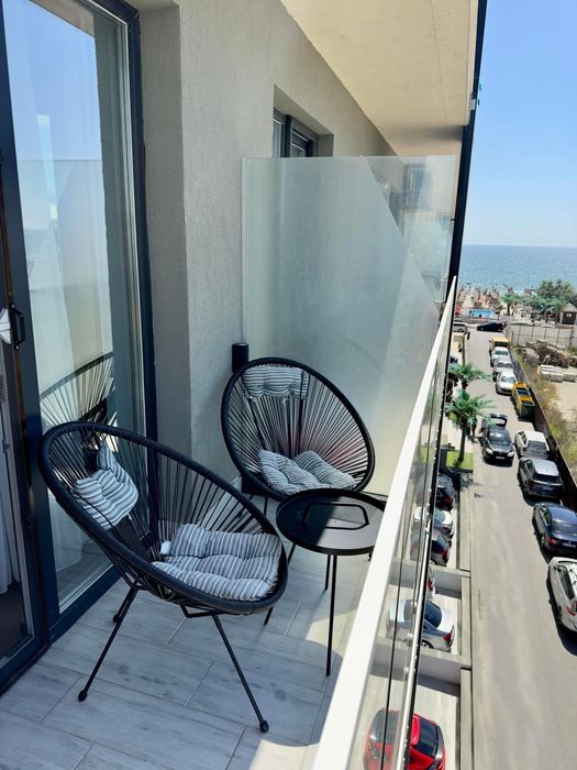 Inchiriez apartament prima linie mamaia nord