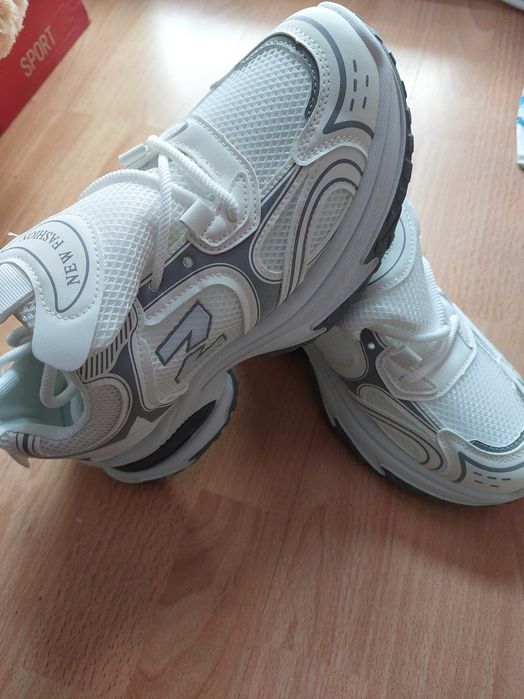 Унисекс маратонки 39 номер [25.5см]