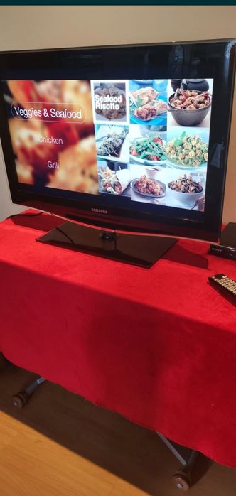 Televizor Samsung 32"    500 ron