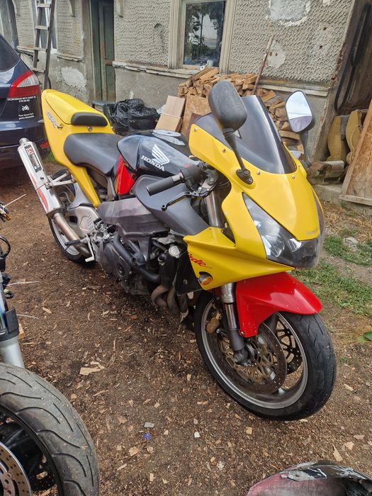 Vand Piese Honda CBR 900RR 954    2004