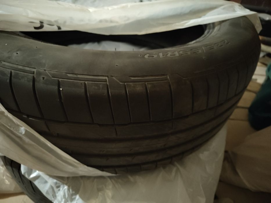 2 x Hankook Ventus S1 Evo3  235/55 R19