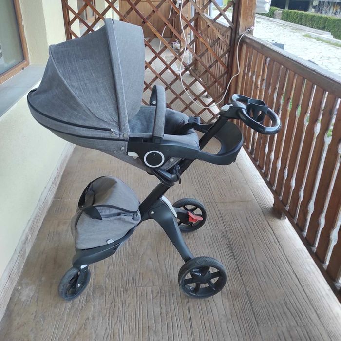 Бебешка количка Stokke