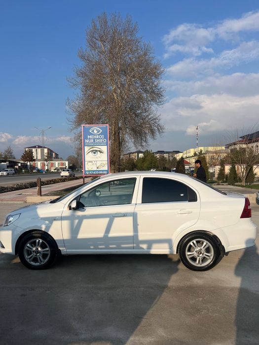 Nexia 3 avtomat toza metan