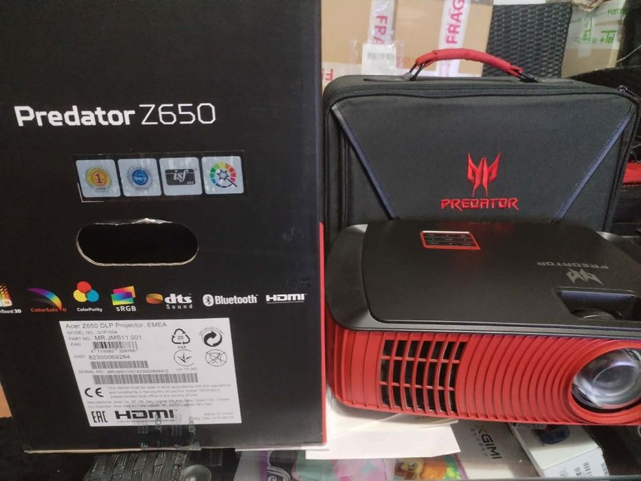 Acer predator Triton 500+Acer predator z650 full HD show throv proiector