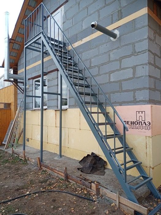 Лестница, эвакуционный выход