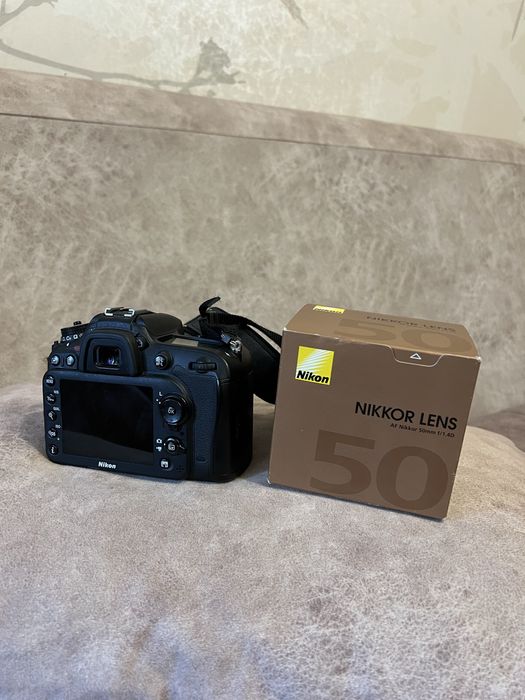 Продам фотоапарат Nikon