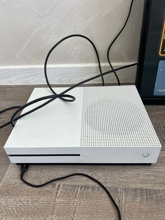 Xbox one s в хорошем состаяний
