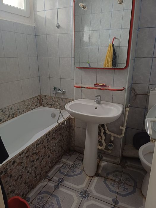 Inchiriez ap 2 camere