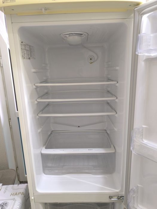 Продаю холодильник