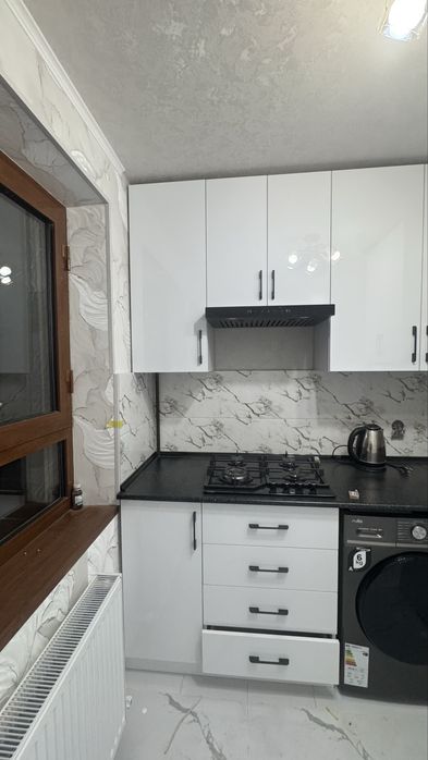 Сдается 1 комнатная кв с новым евроремонтом