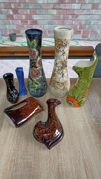 Сувениры разных стран вазы картины шкатулки тарелки