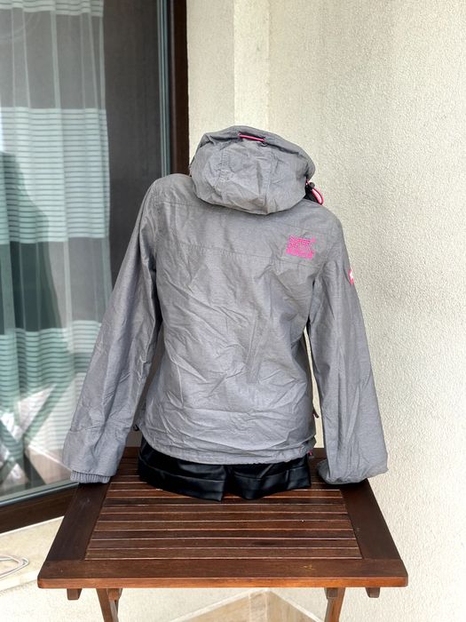 Дамско яке / ветровка SuperDry (Windcheater) - размер L, Отлично състояние