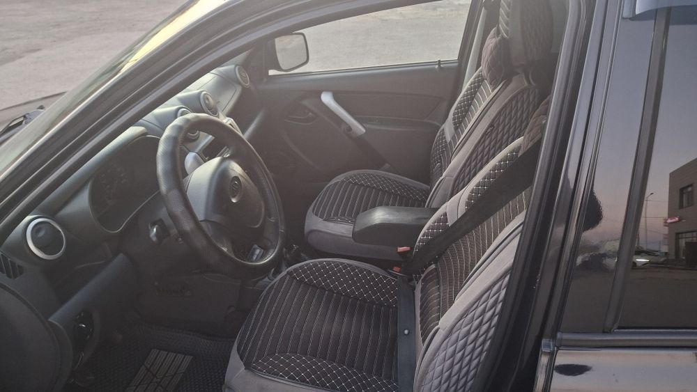 Автомобиль Lada Granta