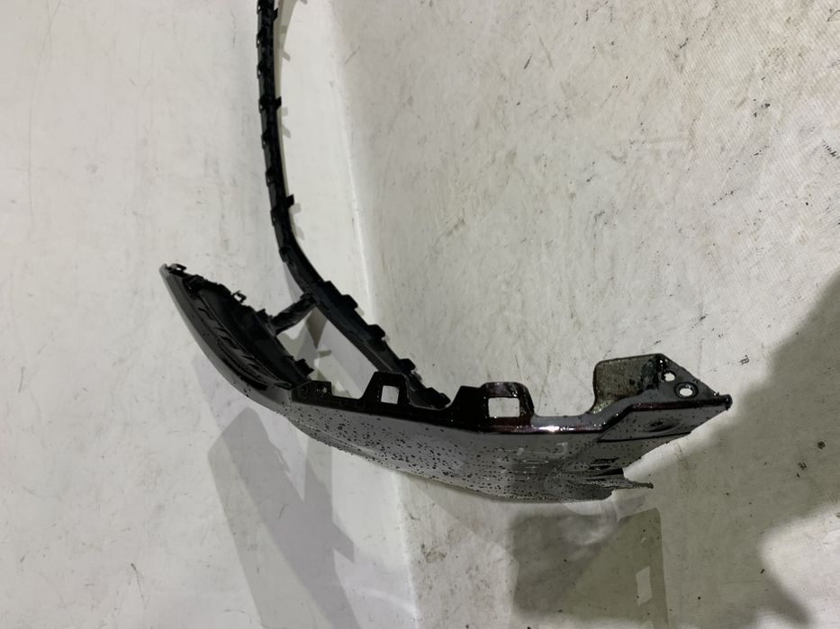 Bara fata Audi Q8, 2018, 2019, 2020, 2021, 2022, cod origine OE 4M8807437.