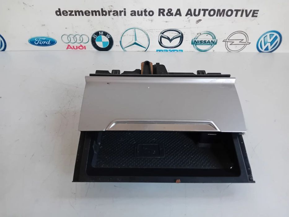 Modul Incarcare Wirelles Scrumiera Vw Passat B8 AN 2014-2020 Cod 3G1863071A Motor DFG Cutie UAX