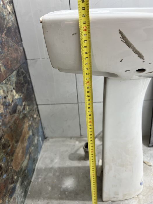 Раковина с пьедесталом