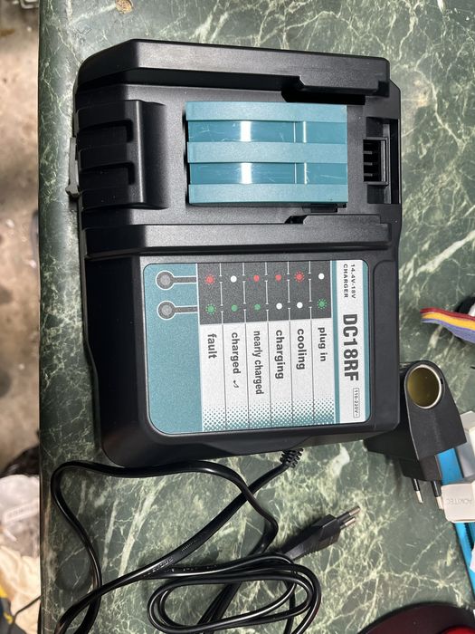 Зарядно за Makita