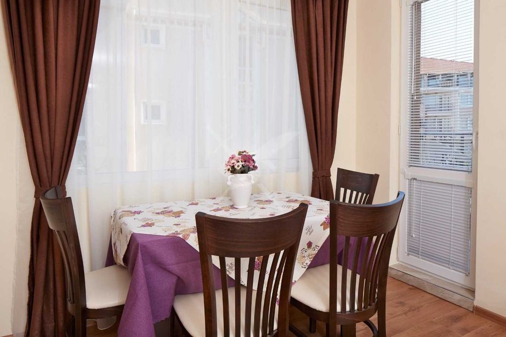 Двустаен апартамент в Несебър 68995