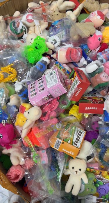 Продаем игрушки (Хватайки)