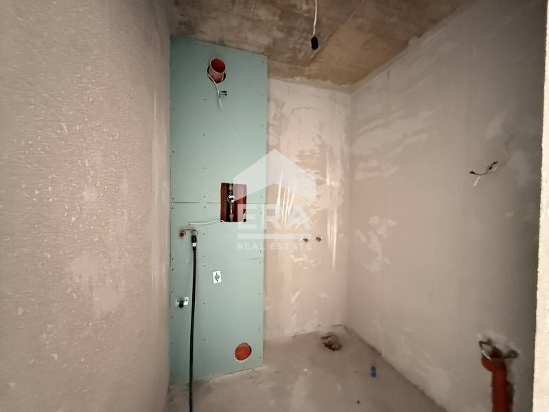 Продава се Двустаен апартамент в Варна, Възраждане 1 - 59 кв.м за 994 €/кв.м - Снимка #8
