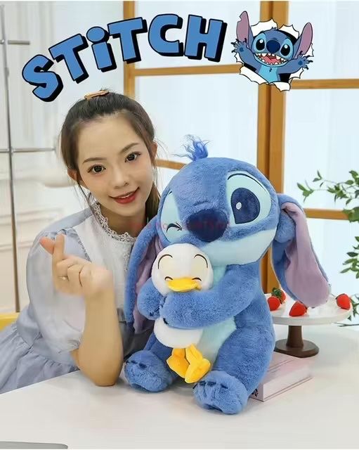 Плюшена играчка Стич с пате 25см, Голям Плюшен Стич, Stitch