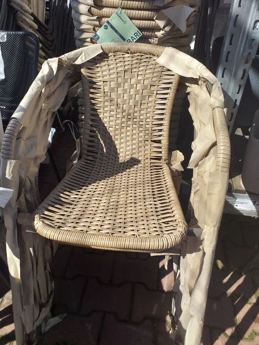Vand scaune de terasă deosebite