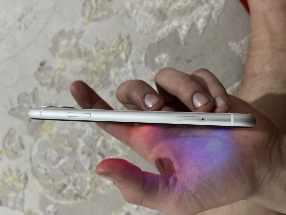 Айфон 11  идеал  срочно