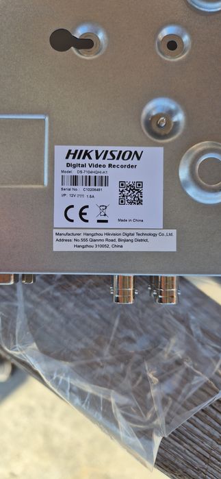 DVR Hikvision DS-7104HQHI-K1