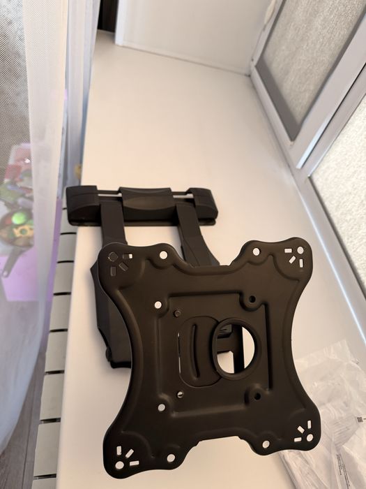 Кронштейн для телевизора