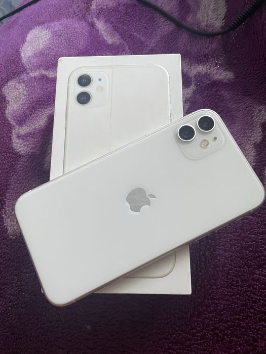 Продам iPhone 11