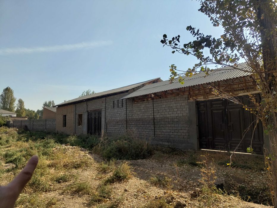 Продаётся участок 8 соток с домом в Ташкентской области