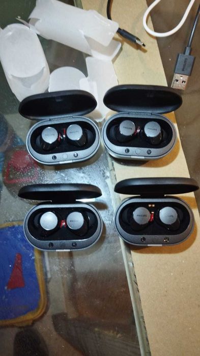 Căşti wireless Philips! la un bulion!