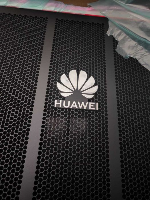 Серверные шкафы фабричные HUAWEI 42U глубиной -120 см в упаковке