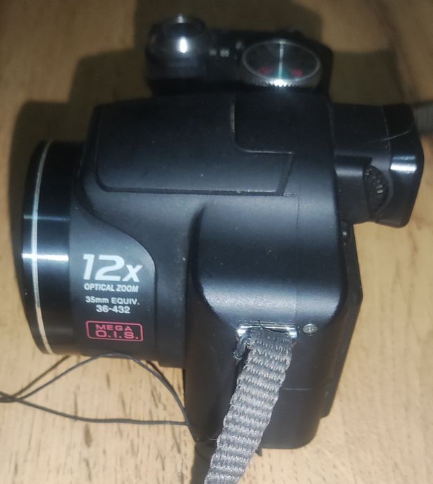 Фотоаппараты советский Вега-2. Есть цифровой Panasonic