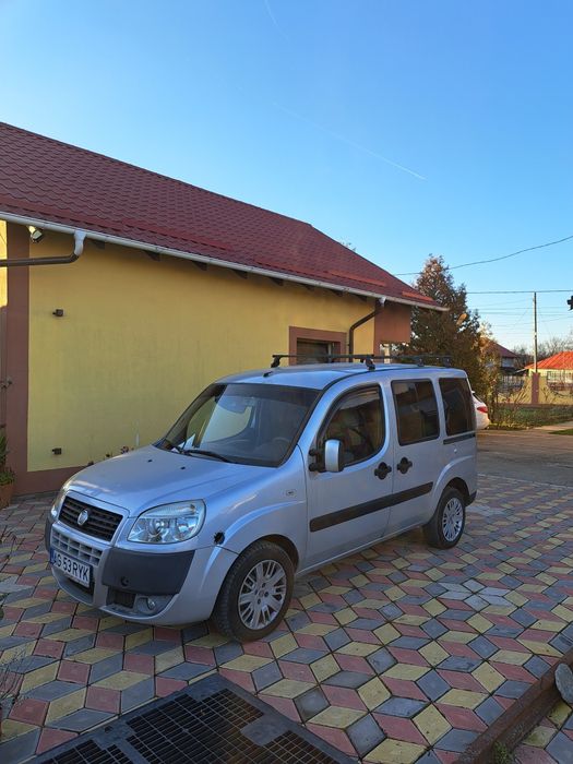 Vând Fiat Doblo 2009