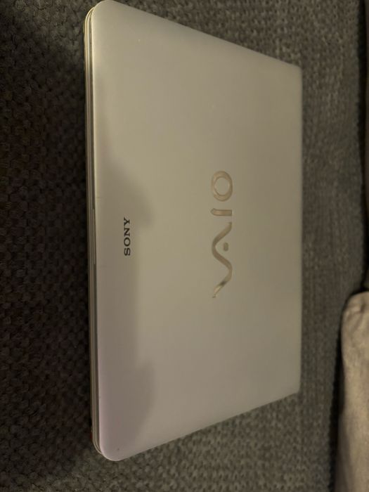 Ноутбук Sony в нормальном состоянии