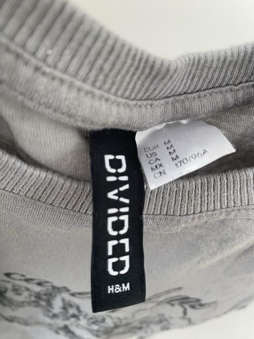 Къса тениска закупувана от H&M
