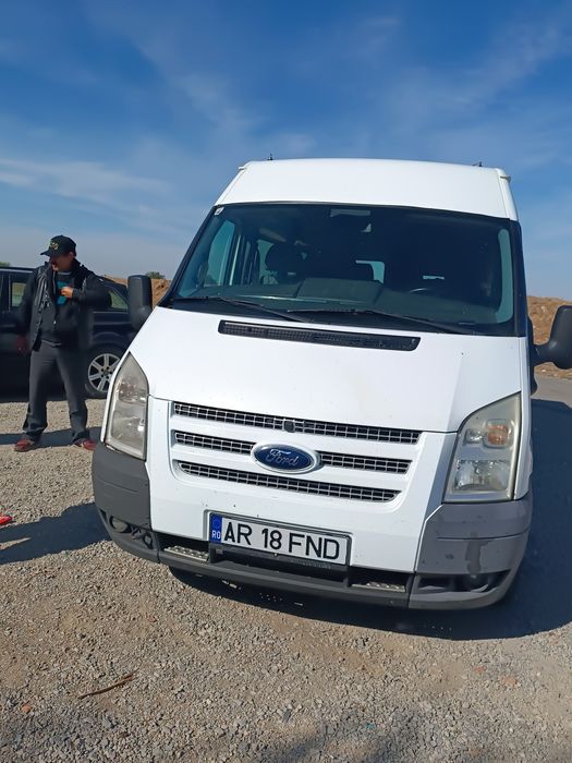 Ford transit 8+1