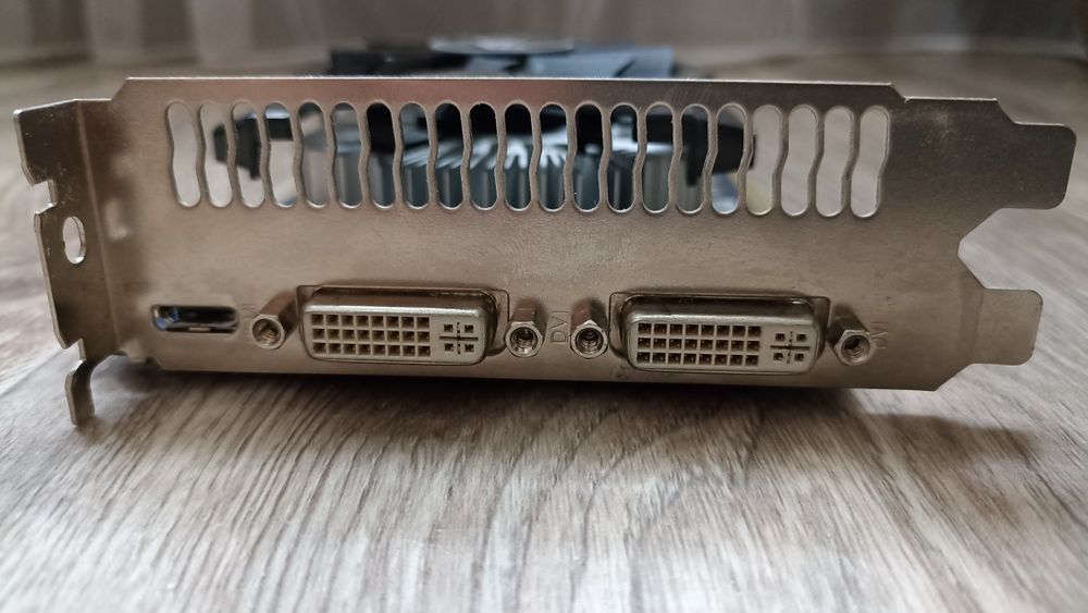 Видеокарта GTS 450 1gb