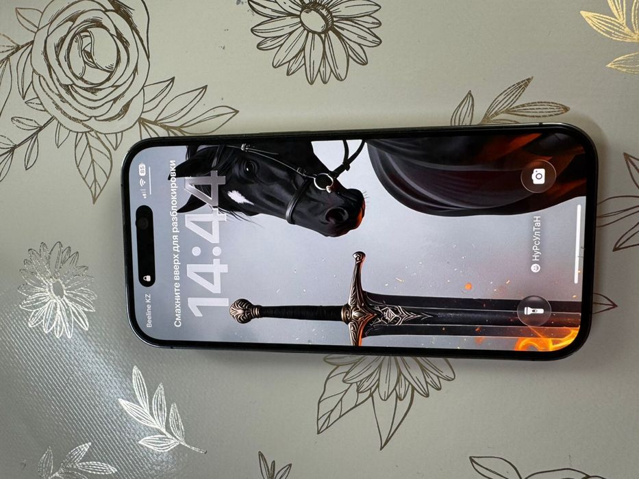 Айфон 14 про есть зарядка доки каробка