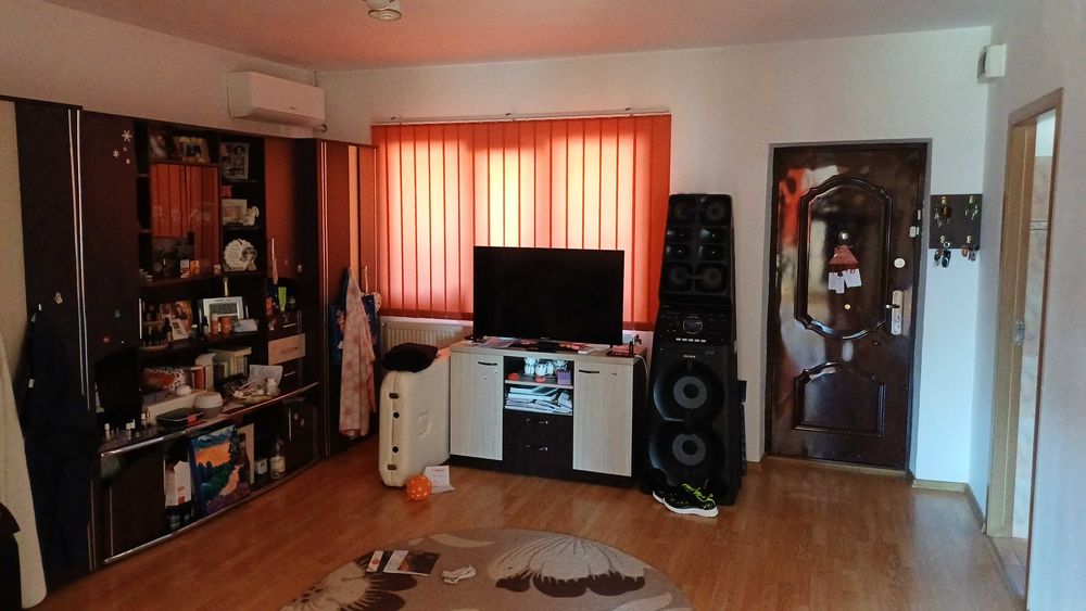 Vând casă în Lumina