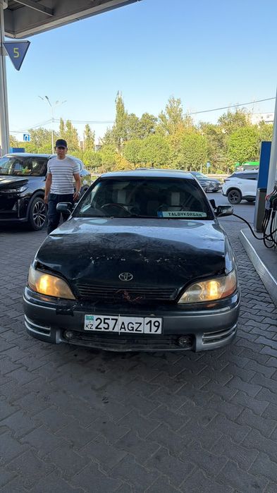 Продам тайота виндом 10