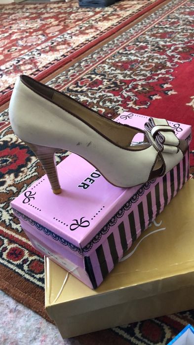 Продам Обувь 33-34 размер