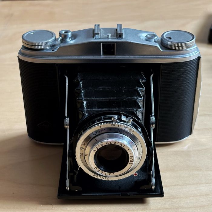 Camera foto pe film lat Agfa Isolette II