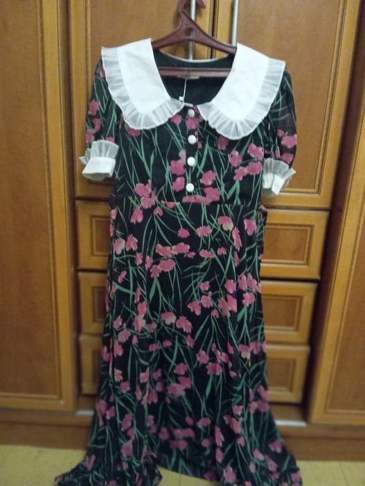 Платья вечерный продам