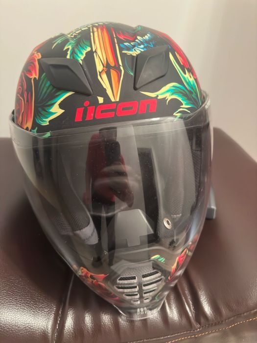 Icon мотошлем 58 см