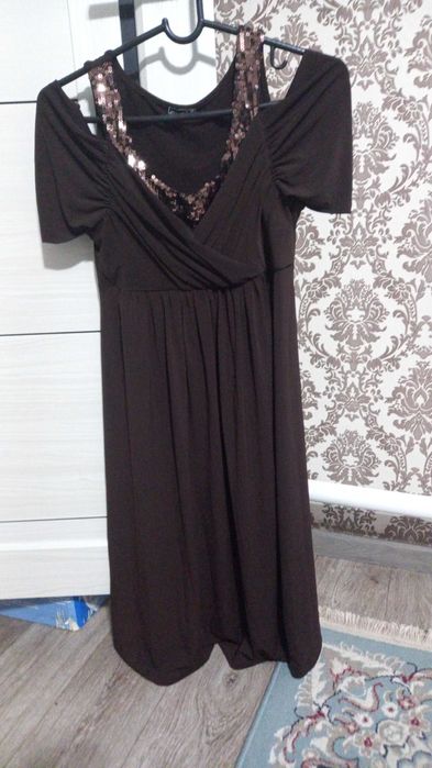 Продам вечерние платья